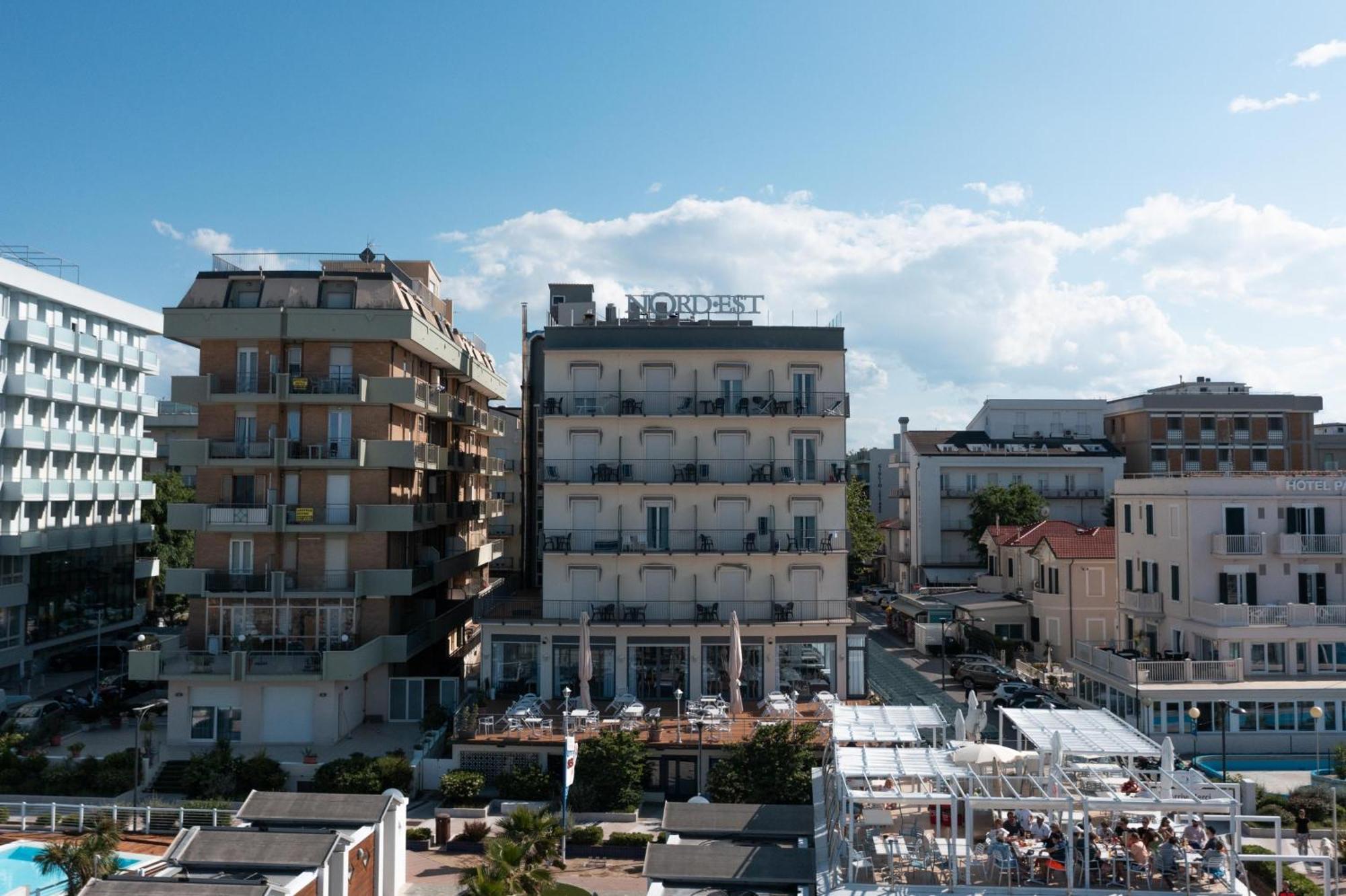 Nord Est Hotel 4*