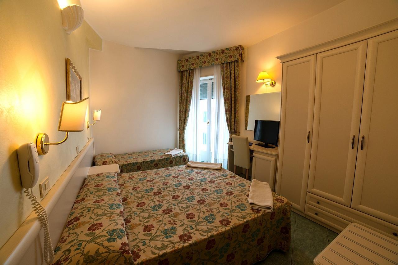 Nord Est Hotel 4*